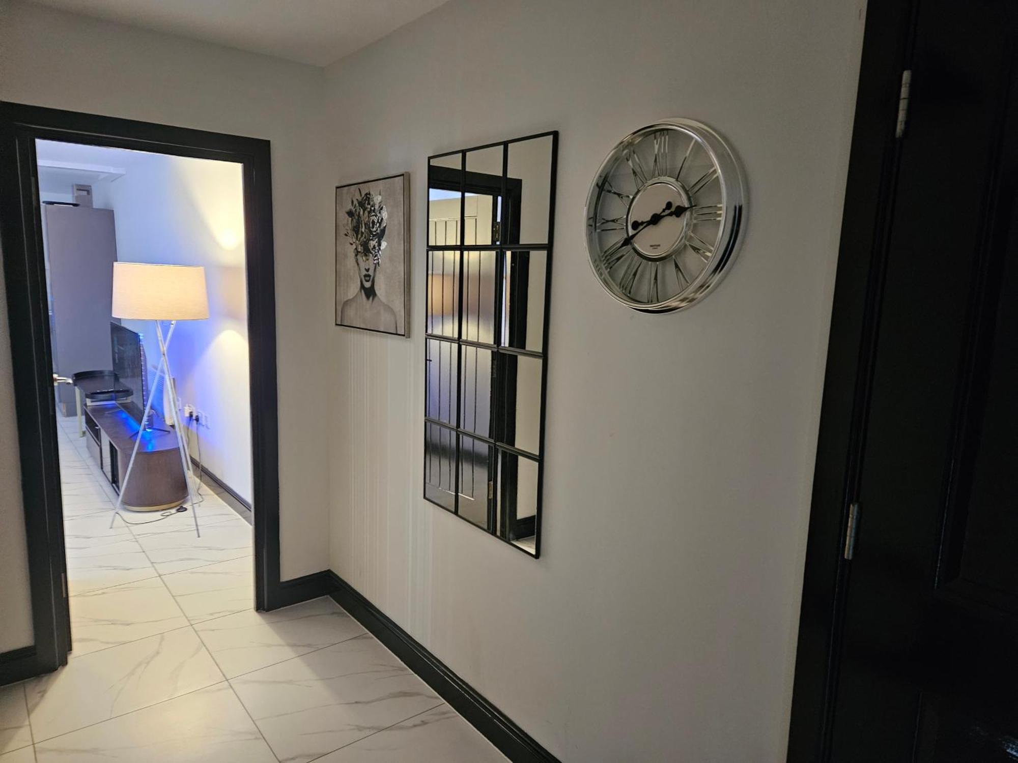 Mna Superior Apartments Μπράντφορντ Δωμάτιο φωτογραφία
